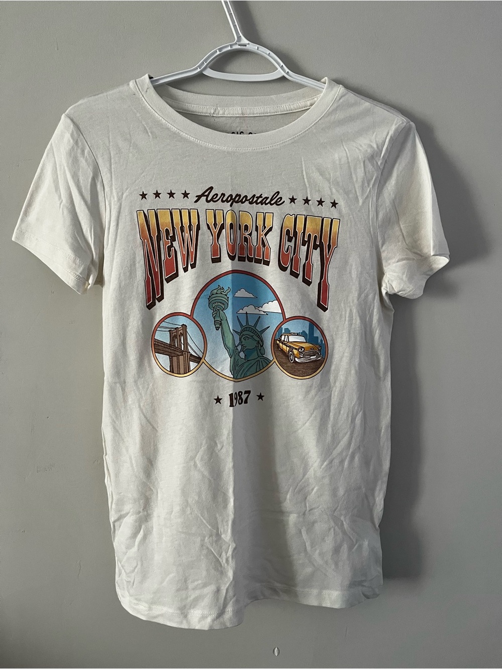 Large Off-white Aeropostale Graphic Tee